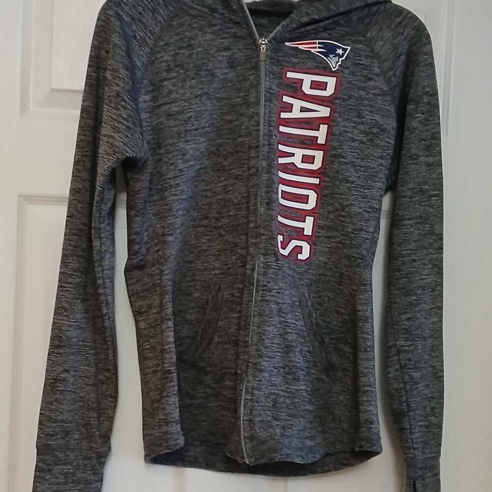 NFL Team apparel Woman's Sweatshirt with Patriots Logo